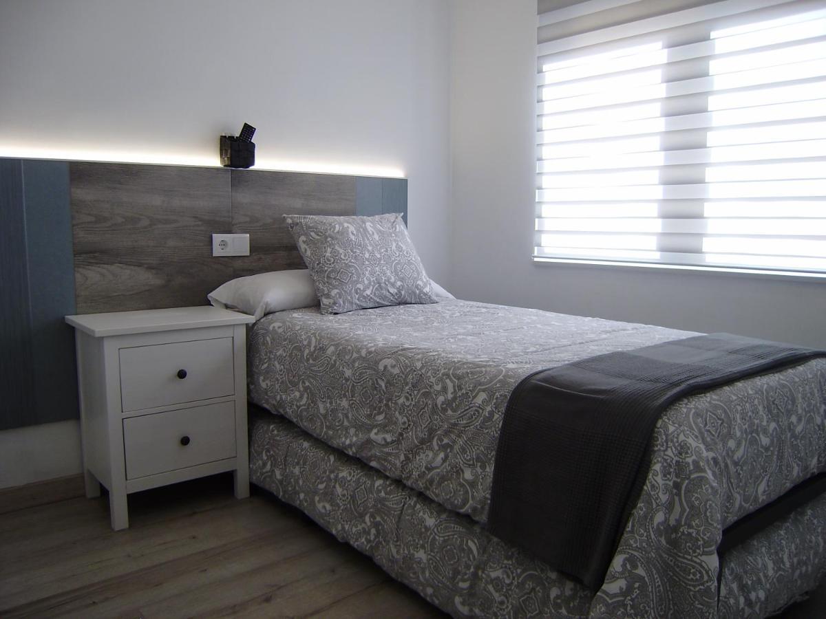 Apartamentos La Tata Авілес Екстер'єр фото