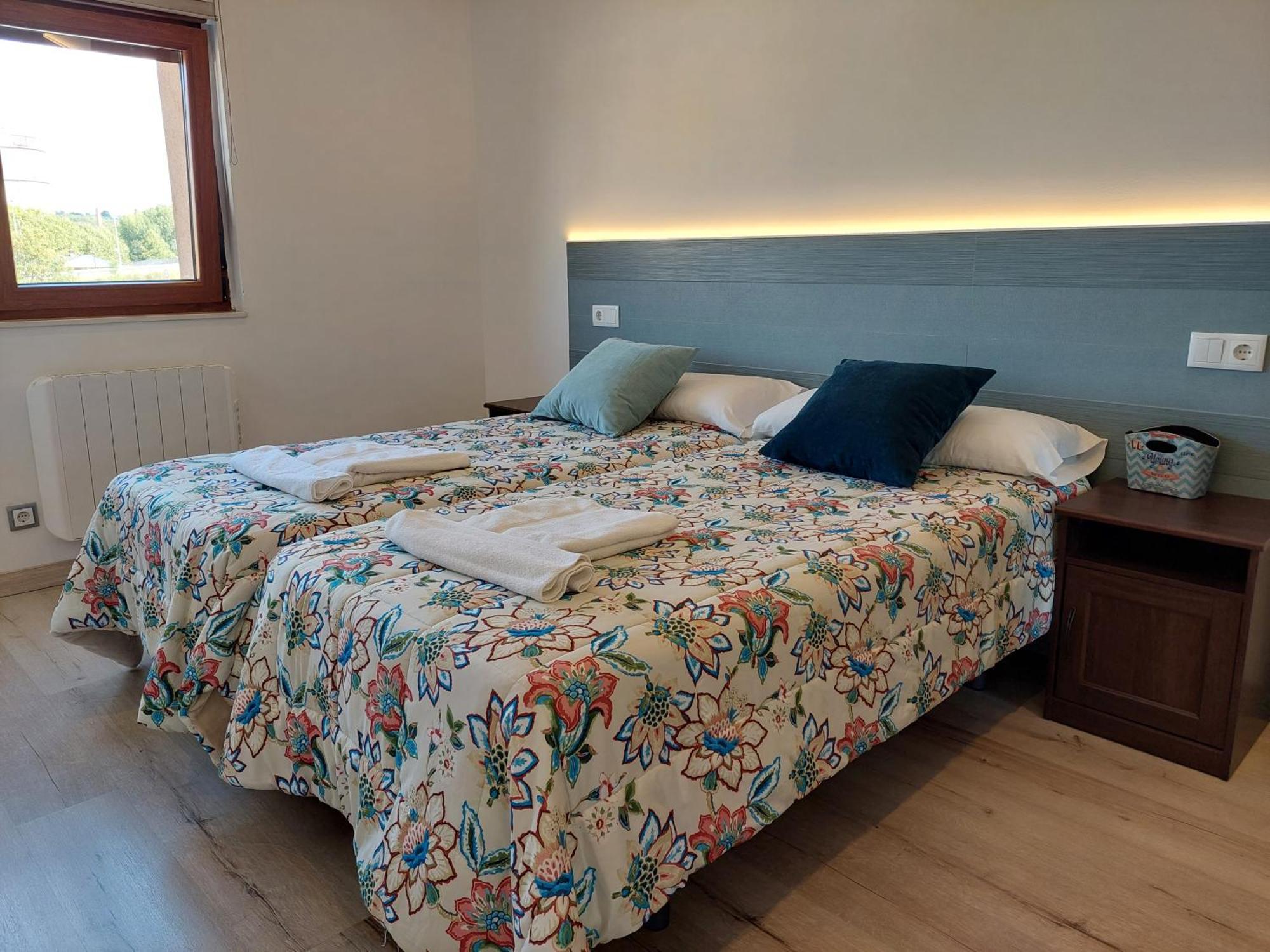 Apartamentos La Tata Авілес Екстер'єр фото