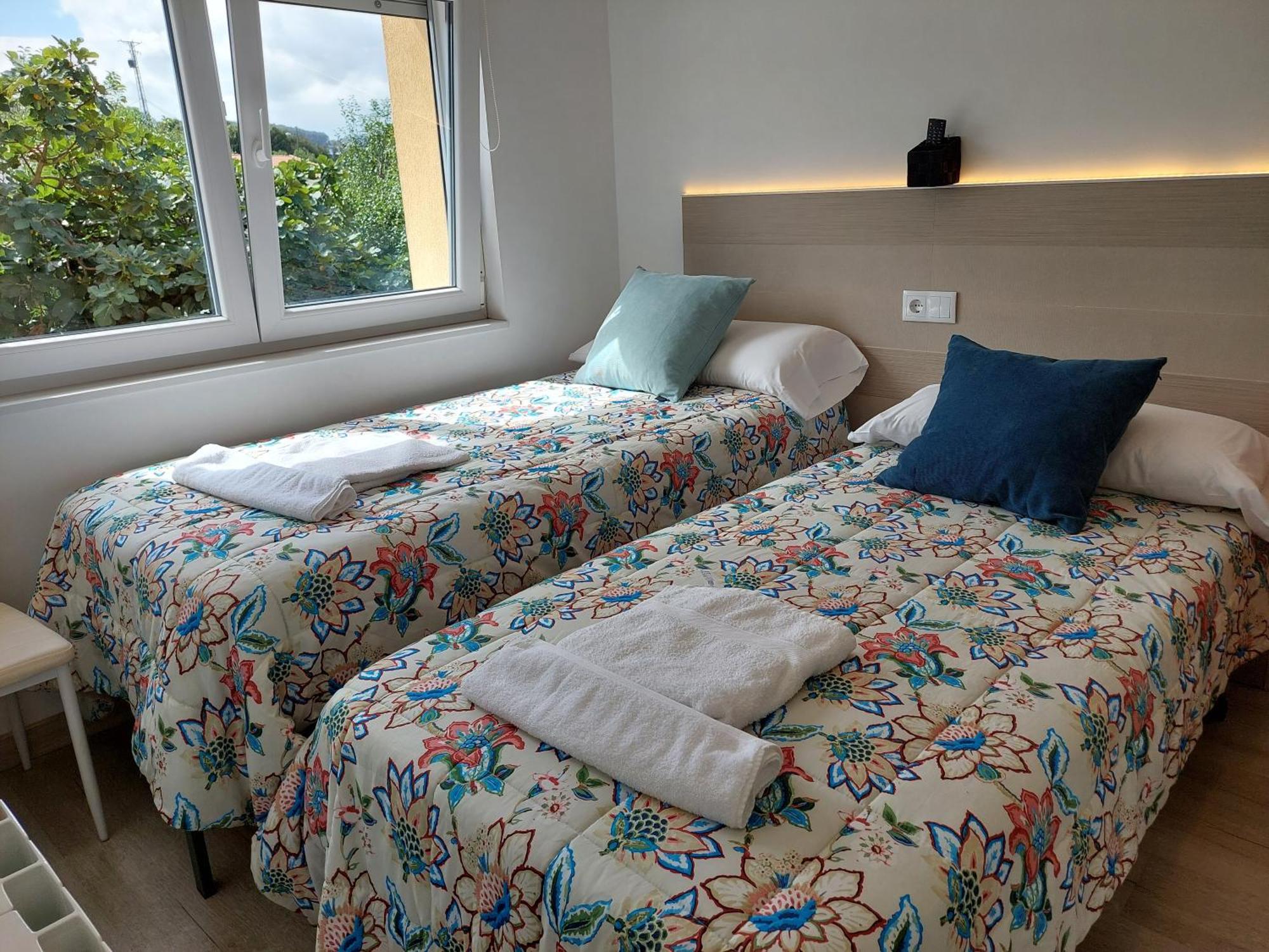 Apartamentos La Tata Авілес Екстер'єр фото